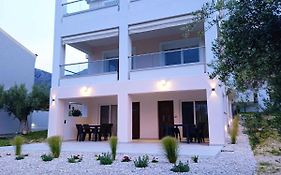 Q Luxury Rooms Paleros
