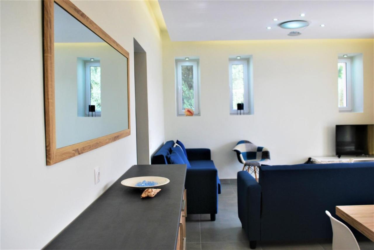 Q Luxury Rooms Paleros Exterior foto